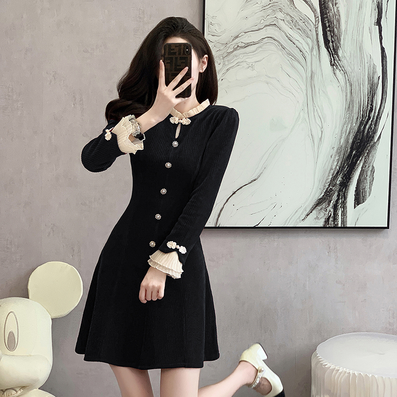 Chinese Style Buttoned Waist-Slimming A-Line Dress with Flared Sleeves