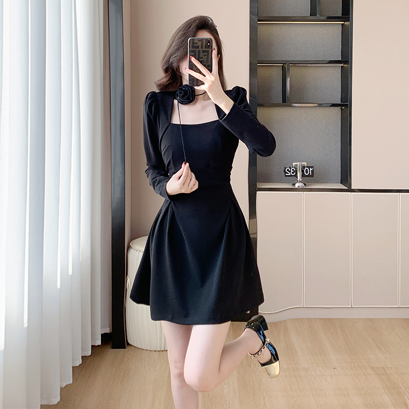 1706606848203_502598.jpg 2026 Autumn French Style Little Black Dress Slimming Elegant Pleated A-Line Square Neck Long Sleeve