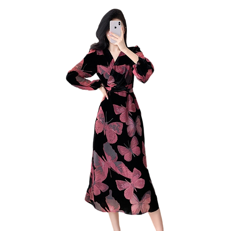 1724084647628_282364.png Women's Butterfly Print Velvet A-Line Midi Dress with V-Neck and Lantern Sleeves