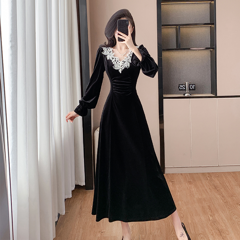 Elegant Lace Trim V Neck Velvet Dress French Waist A Line Long Dress