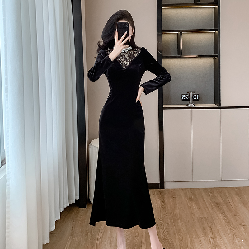 Elegant Slimming Long Velvet Dress with Stand Collar