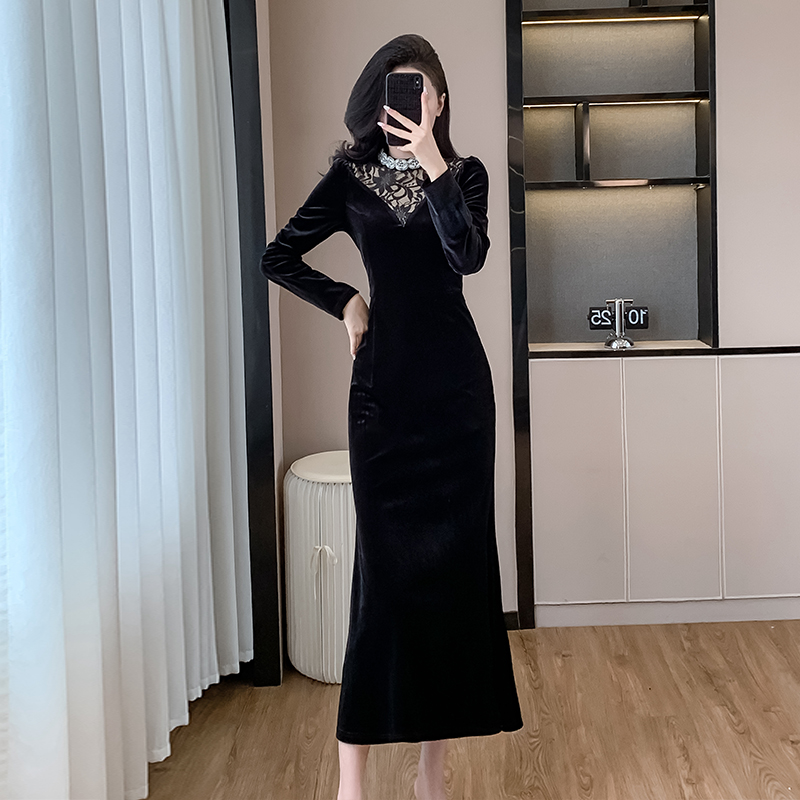 1731074578232_81914.jpg Elegant Slimming Long Velvet Dress with Stand Collar