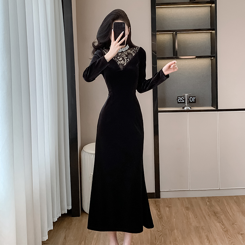 1731074601044_896430.jpg Elegant Slimming Long Velvet Dress with Stand Collar