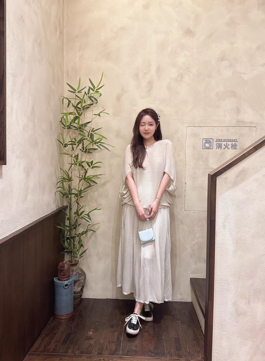 Wabi-Sabi Tencel Linen Knit Sweater Set with Batwing Sleeves and Pleated Skirt