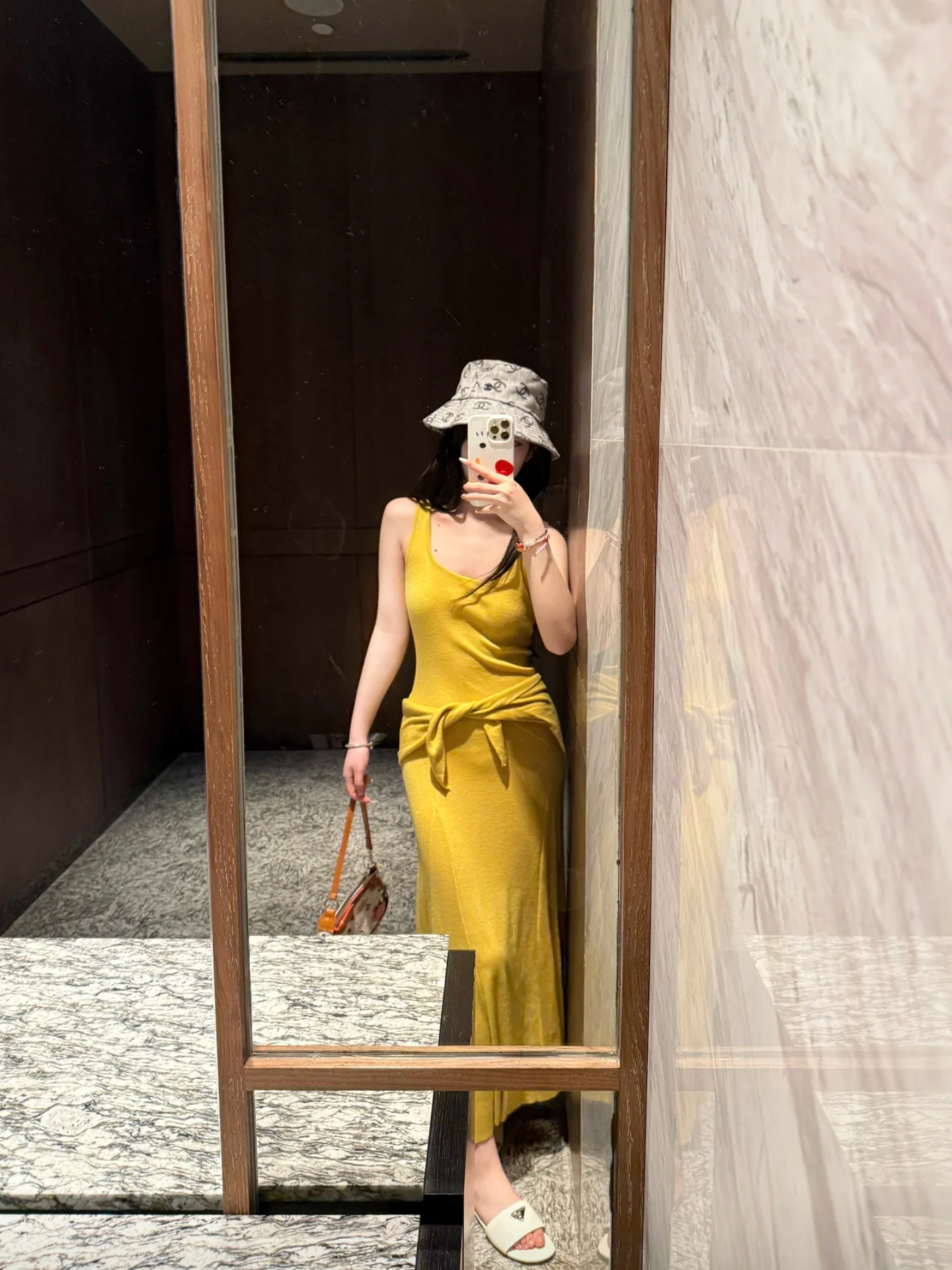 1748138971166_haFbIK.jpg Old Money Vintage Style Slim Fit Mermaid Cami Long Dress for Women Summer New Waist-Cinching Slimming Sleeveless Long Skirt