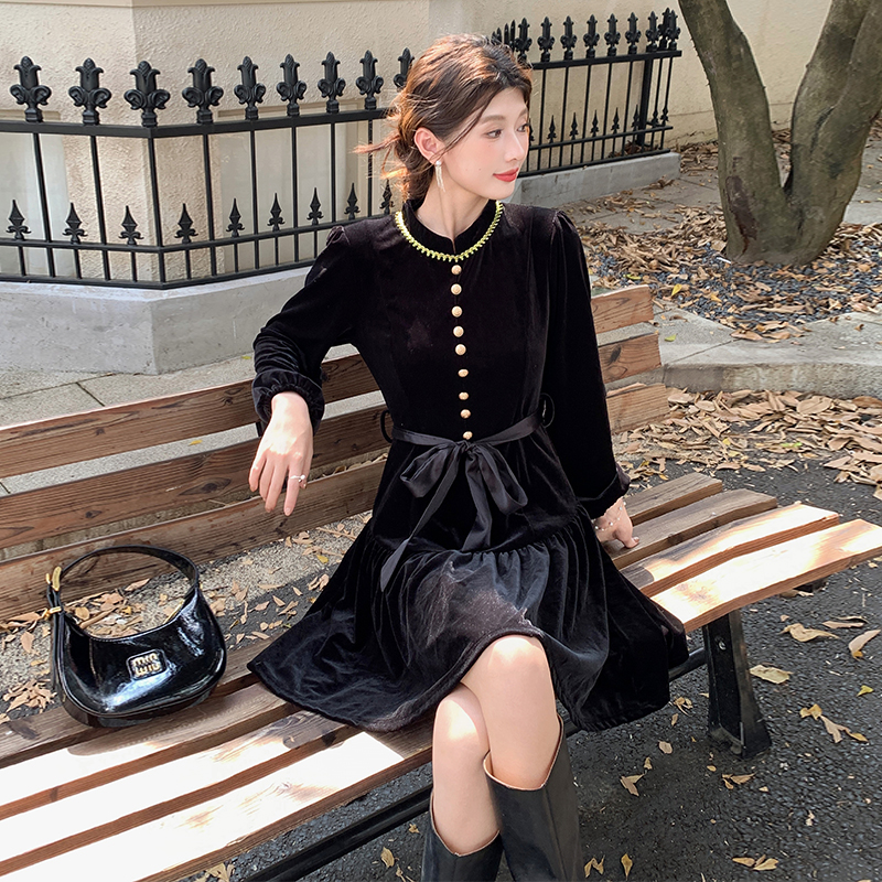1762006371929_2vJcKC.jpg Hepburn Style Black Velvet Long Sleeve Dress - Style a5390d